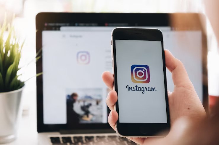 Breaking The 9-5 Mold: How Instagram Is Empowering Entrepreneurs To Make A Living On Their Own Terms