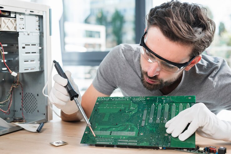 Why Should You Invest in the Services of a Computer Repair Expert